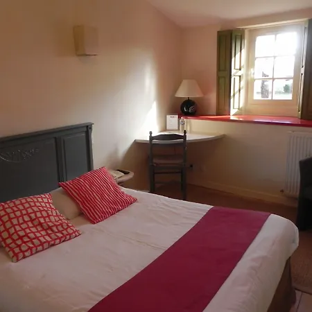 Le Pigeonnier Du Perron Otel 3*