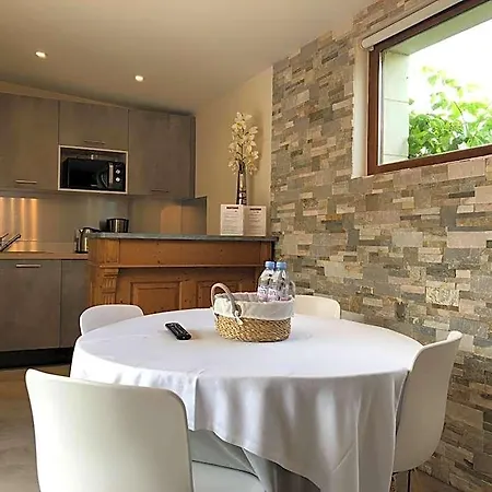 Hotel Le Pigeonnier Du Perron 3*