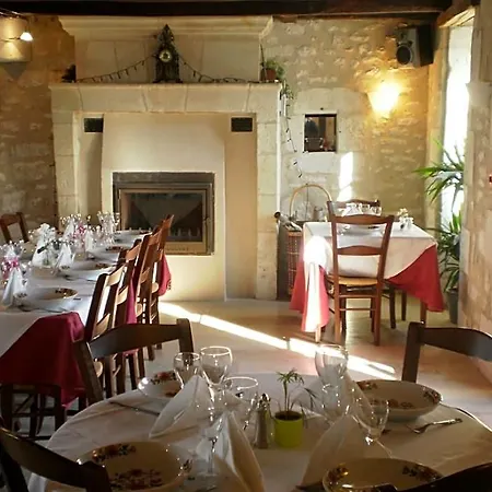 Le Pigeonnier Du Perron Hotel