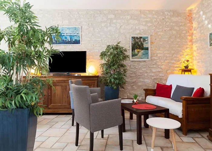 Hotel Le Pigeonnier Du Perron, The Originals Relais Availles-en-Chatellerault