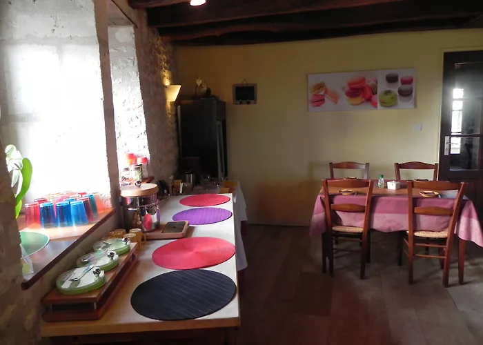 Hotel Le Pigeonnier Du Perron, The Originals Relais 3*