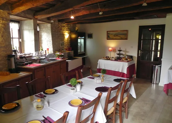 Le Pigeonnier Du Perron, The Originals Relais Hotel