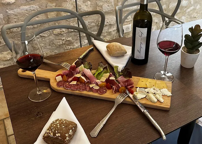 Le Pigeonnier Du Perron, The Originals Relais 3*