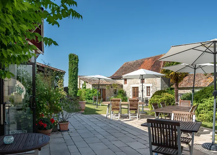 Hotel Le Pigeonnier Du Perron, The Originals Relais Availles-en-Chatellerault